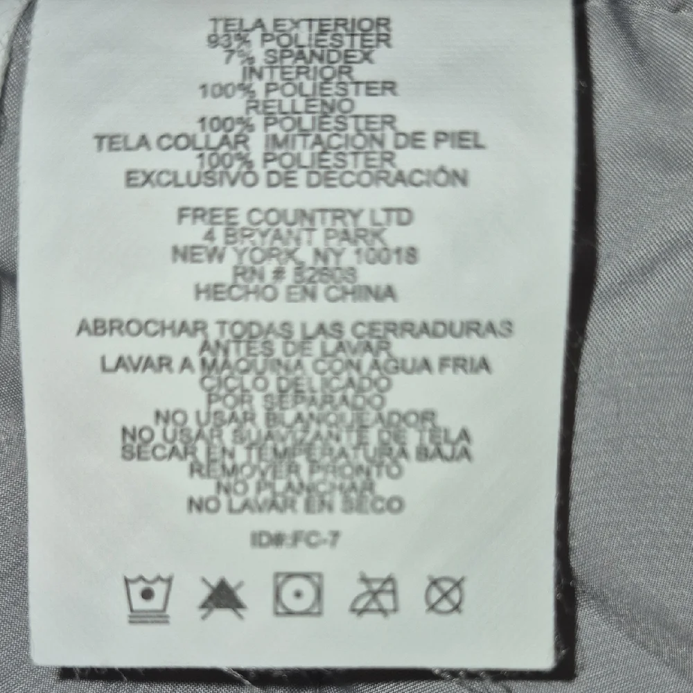 Free Country Woman Bright Pink Raincoat - Picture 13 of 13